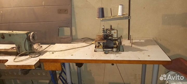 Швейная машина, оверлок