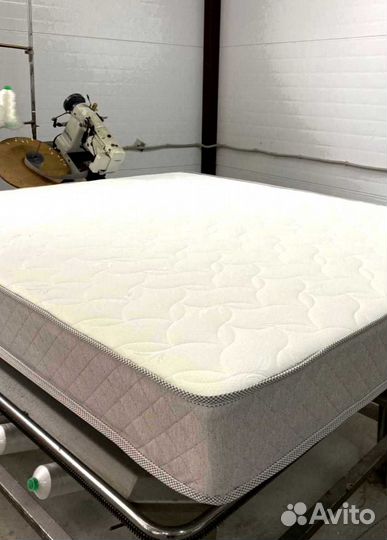 Матрас двухспальный мягкий пружинный