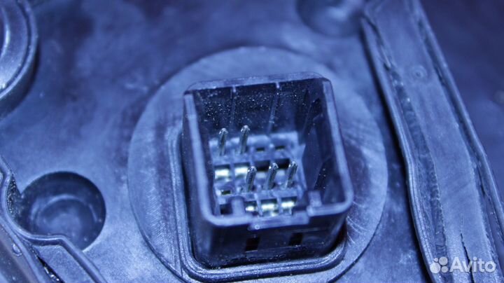 Зеркало заднего вида боковое правое Kia Rio JB G4E