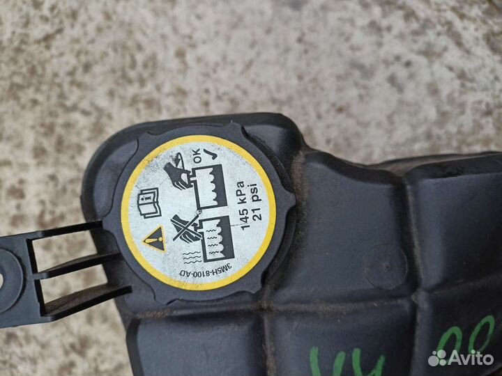 Бочек охлаждения Вольво s80