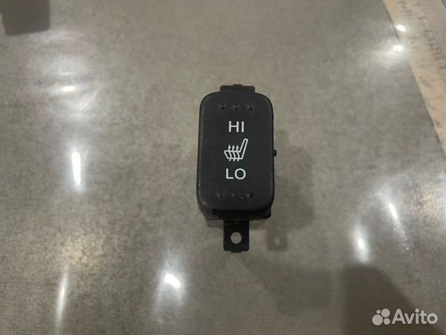 Кнопка обогрева сидений Honda Cr-V