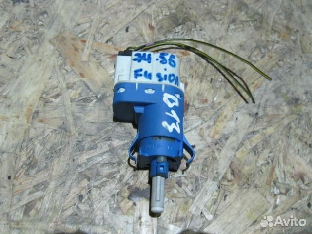 Датчик включения стопсигнала Ford Fusion