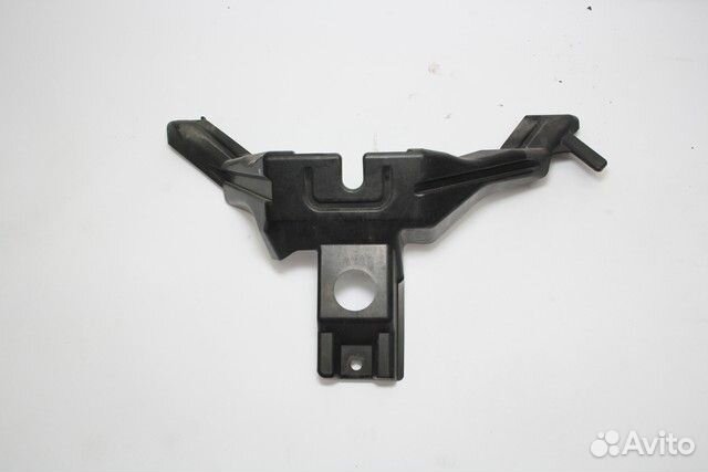 Накладка замка капота 5908A073 Mitsubishi Pajero 4