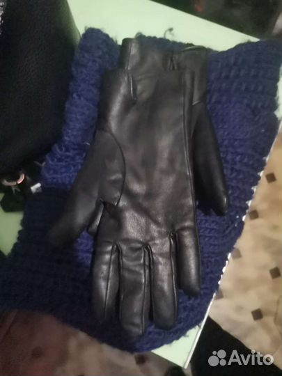 Перчатки кожаные и снуд