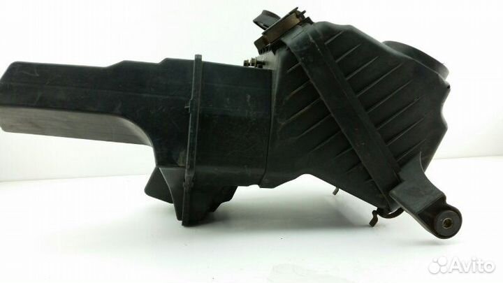 Корпус воздушного фильтра Mitsubishi Galant E56A