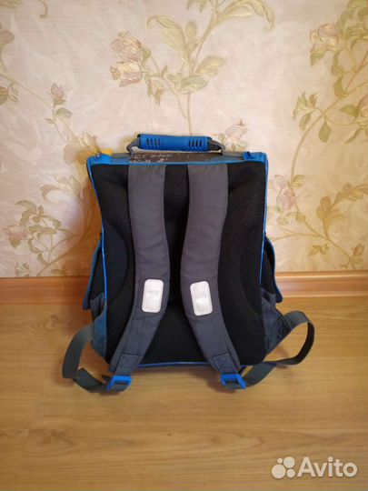 Школьный рюкзак