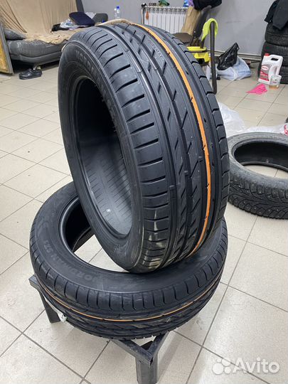 Ikon Tyres CHARACTER ULTRA 255/35 R20 97Y