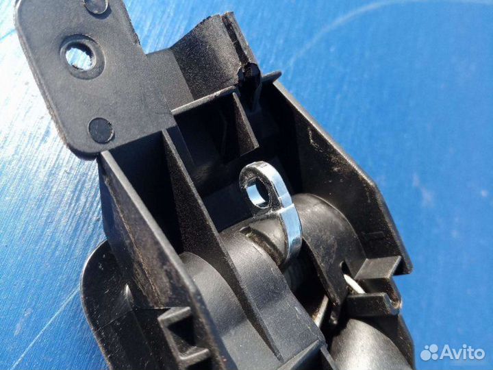 Ручка передняя правая Volkswagen Jetta 4 2001