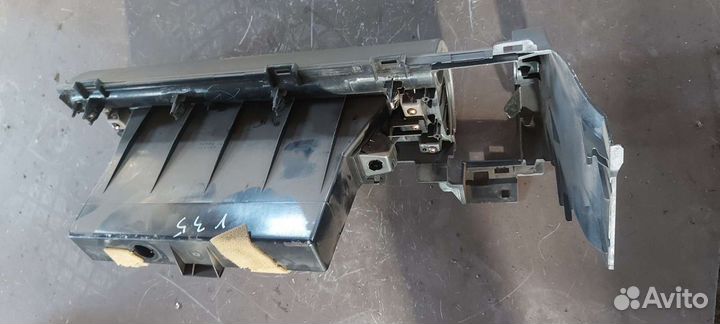 Бардачок на Nissan Skyline v35