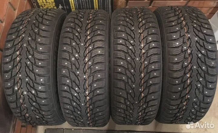 Nokian Tyres Hakkapeliitta 9 SUV 295/35 R21 107