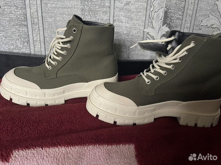 Ботинки женские