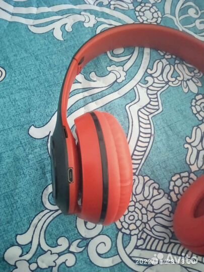 Беспроводные наушники новые