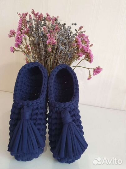 Домашние тапочки-следочки