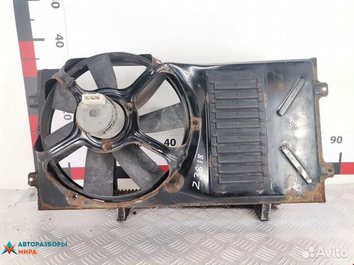 Вентилятор радиатора Volkswagen Golf 4 2001