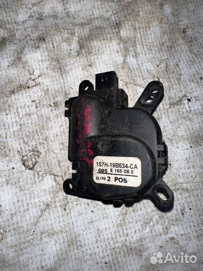 Сервопривод заслонок отопителя Ford S-MAX I (2006