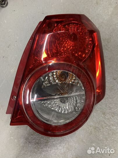 Фонарь правый задний Chevrolet Aveo T300