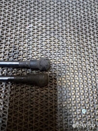 Амортизатор капота BMW X5 E53