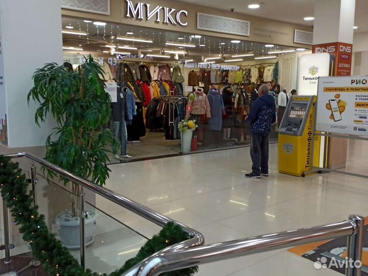 Требуется продавец в Вернисаж