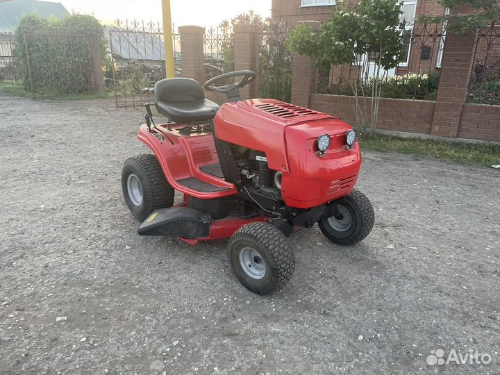 Садовый трактор Yard Machines 638