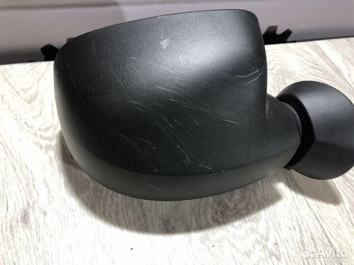 Зеркало правое Renault Duster 1