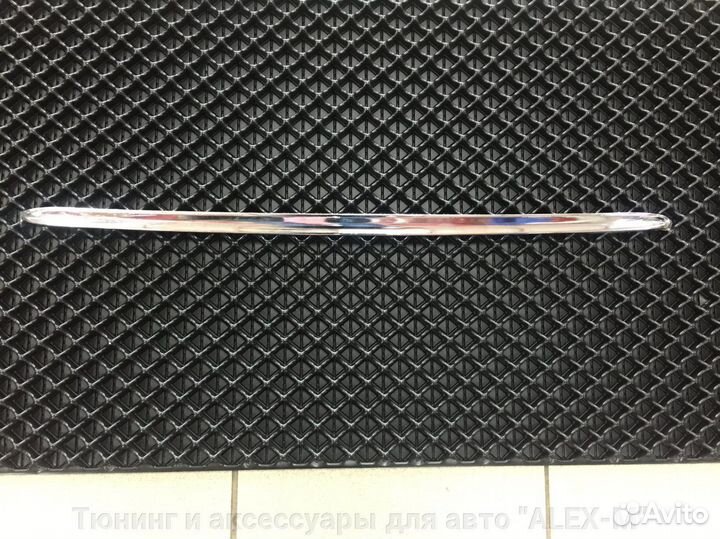 Накладка над номером багажника BMW E 38 7-series