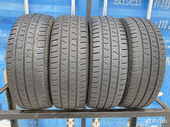 Pirelli Carrier Winter 215/65 R16C 109R