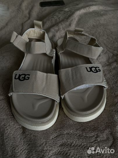 Сандалии женские UGG