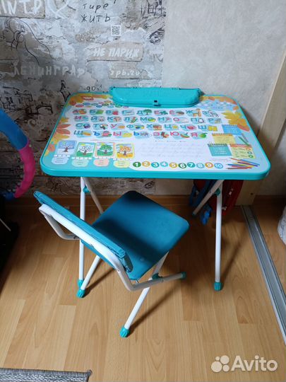 Детский столик и стульчик