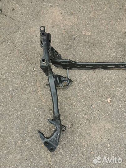 Audi A6 C7 подрамник передний