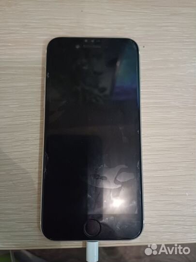 iPhone SE (2020), 64 ГБ