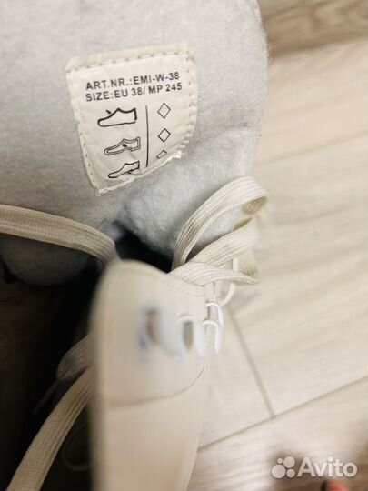 Коньки фигурные