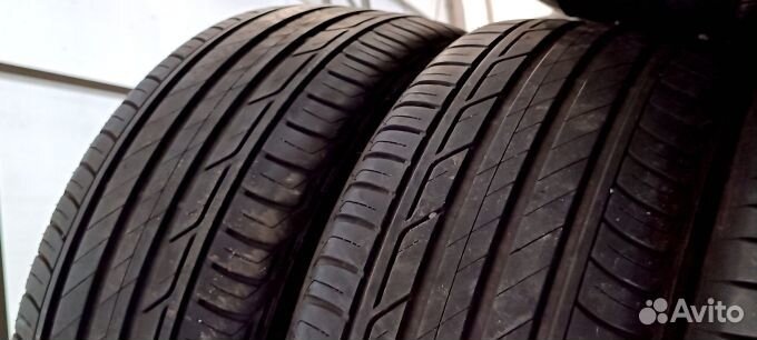 Bridgestone Turanza T001 215/50 R18