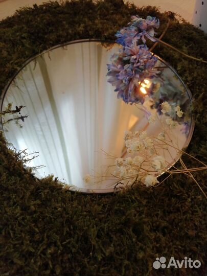 Зеркало с мхом