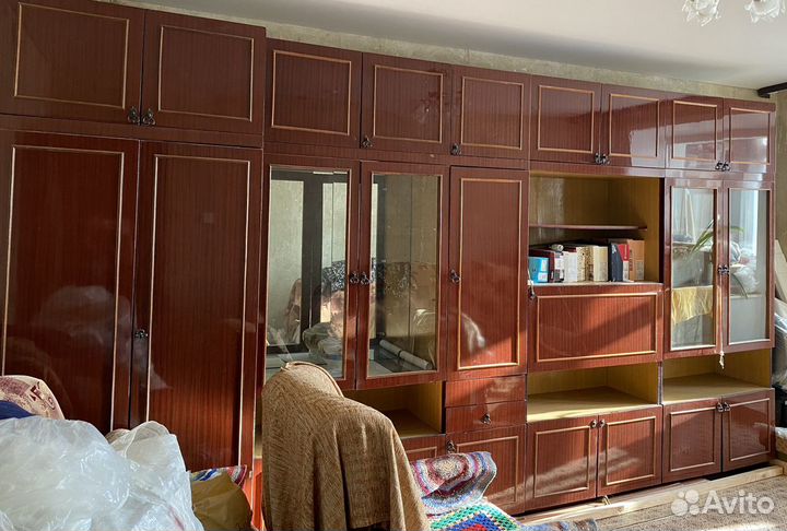 Шкаф в гостиную