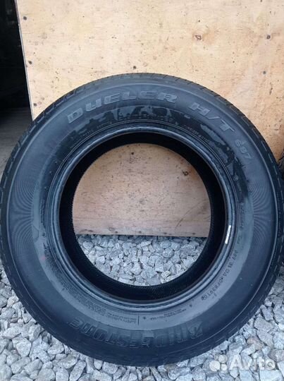 Bridgestone Dueler H/T 687 225/70 R16