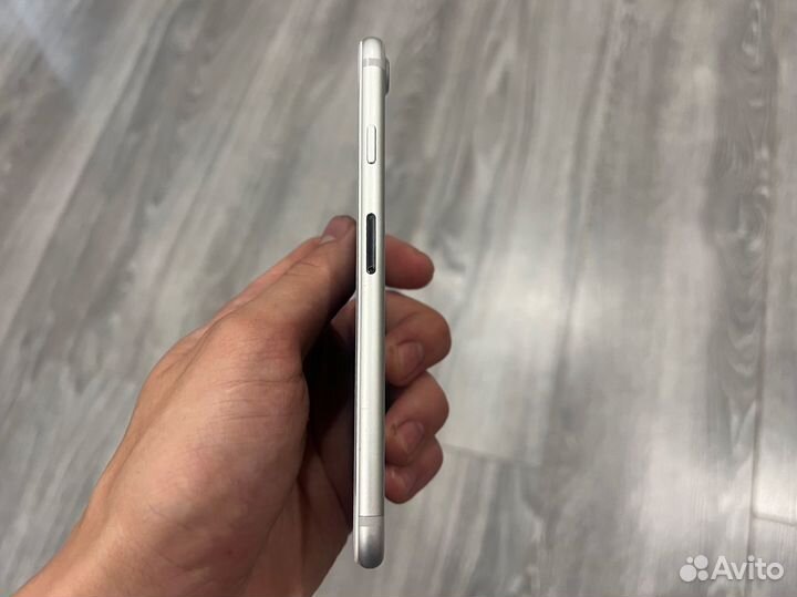 Телефон iPhone 7 128 gb