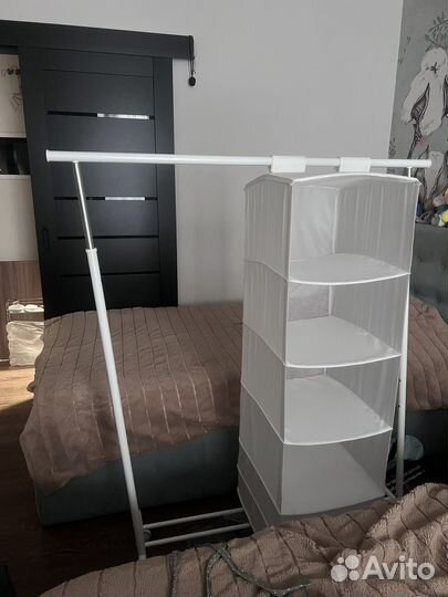 Вешалка напольная с полочками