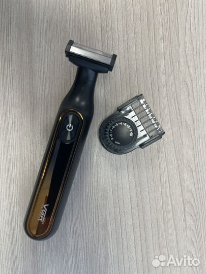 Триммер для бороды с регулируемой насадкой