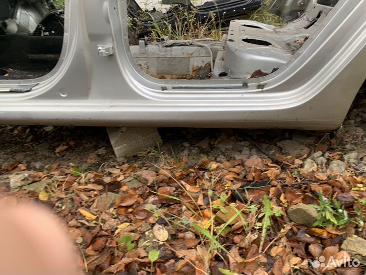 Кузов по чясьям шкода суперб-2-2009г