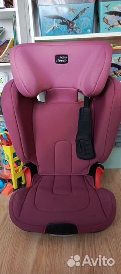 Автомобильное кресло britax romer 15 36кг