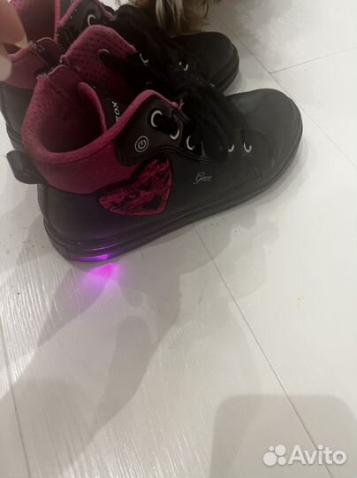 Кеды geox 34 светятся