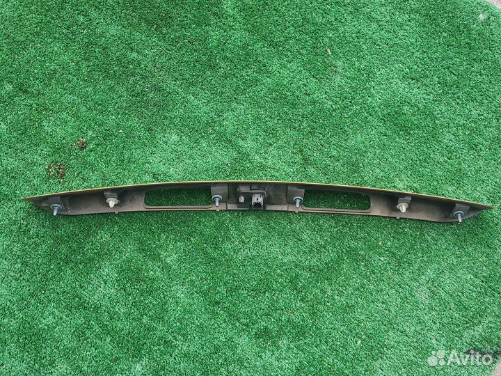 Накладка двери багажника Peugeot 207