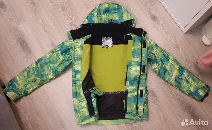 Куртка горнолыжная