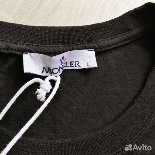 Футболка Moncler