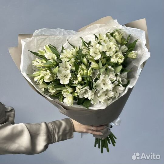 Альстромерии, букет доставка по Москве, сирень