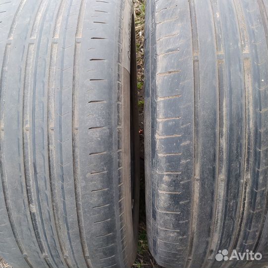 Continental ContiPremiumContact 5 215/55 R17 94W