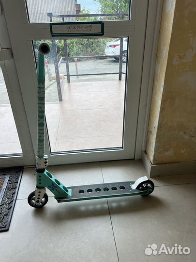 Самокат трюковой Micro MX trixx 2.0 Xtreme