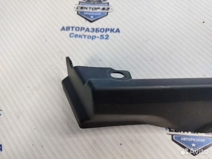 Накладка крыла передняя правая Nissan Qashqai J10