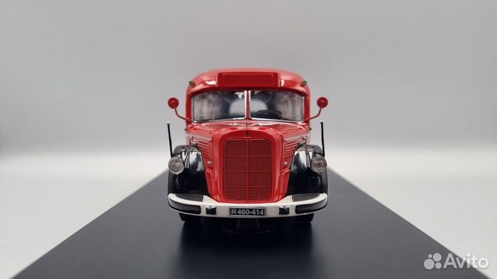 Модель Mercedes-Benz O6600