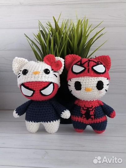 Брелок Хеллоу Китти, Человек Паук